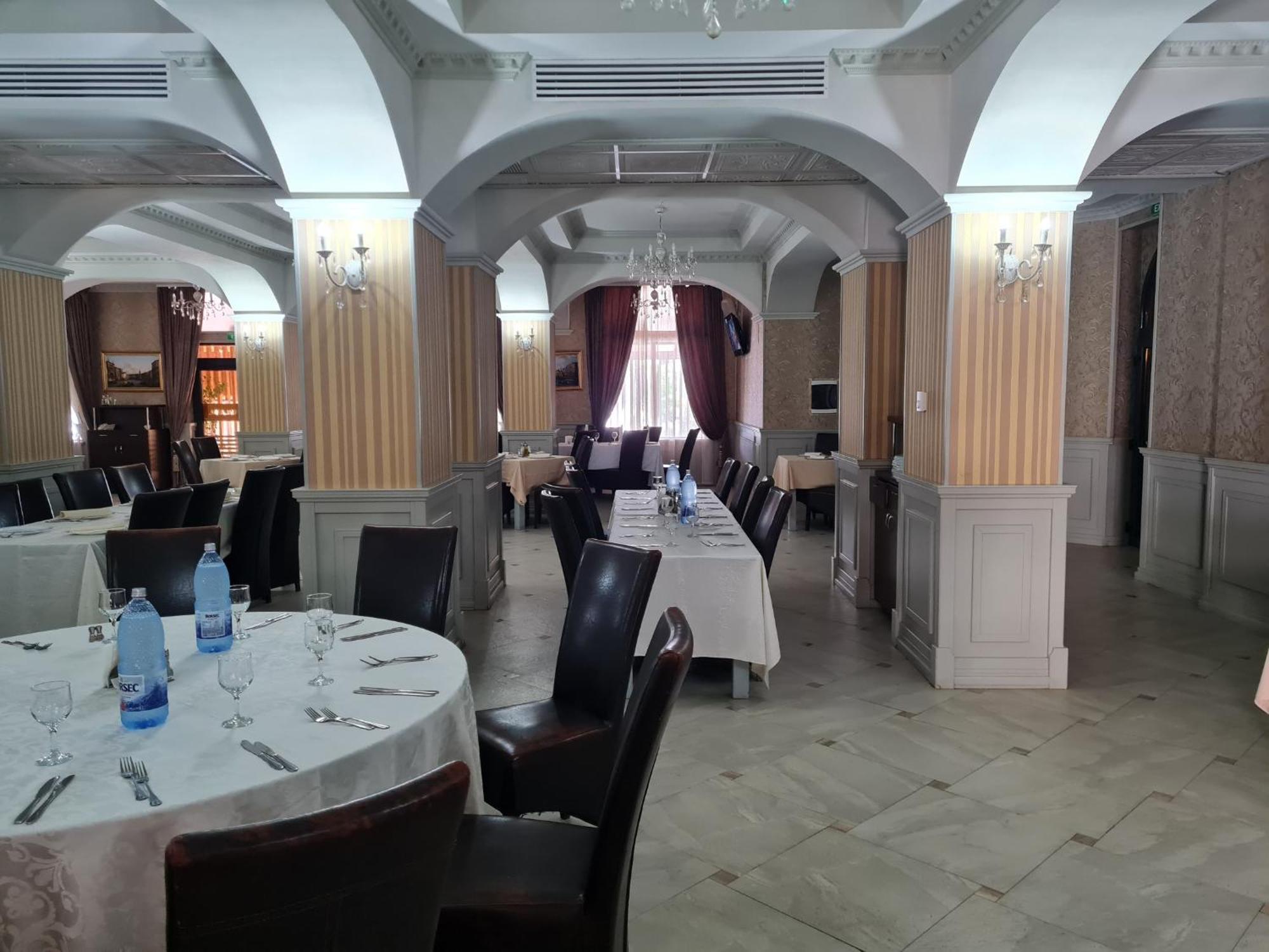 Hotel Valahia ترجوفيشت المظهر الخارجي الصورة