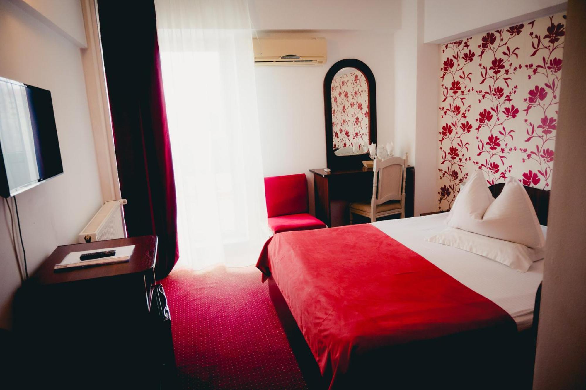 Hotel Valahia ترجوفيشت المظهر الخارجي الصورة
