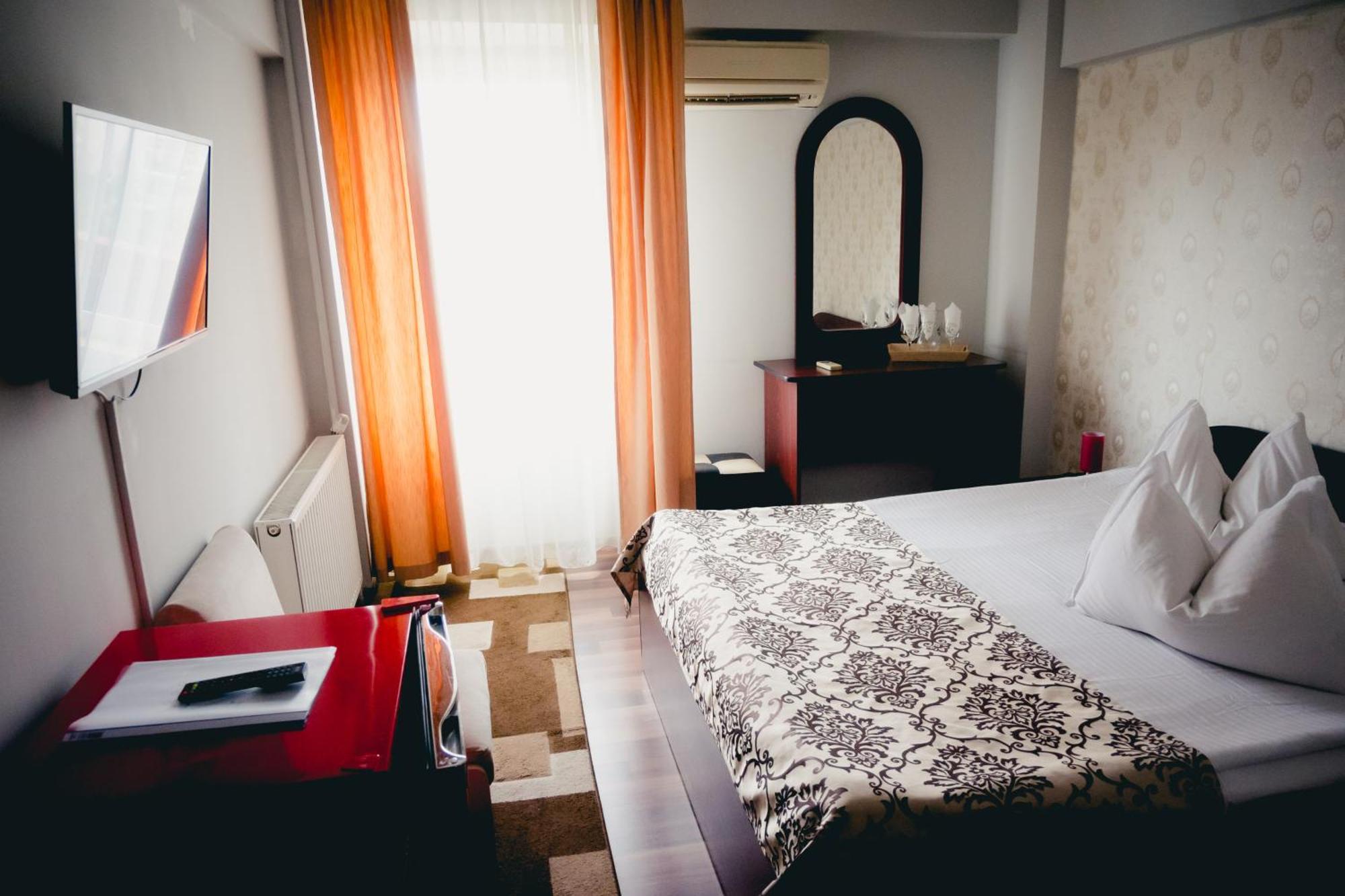 Hotel Valahia ترجوفيشت المظهر الخارجي الصورة