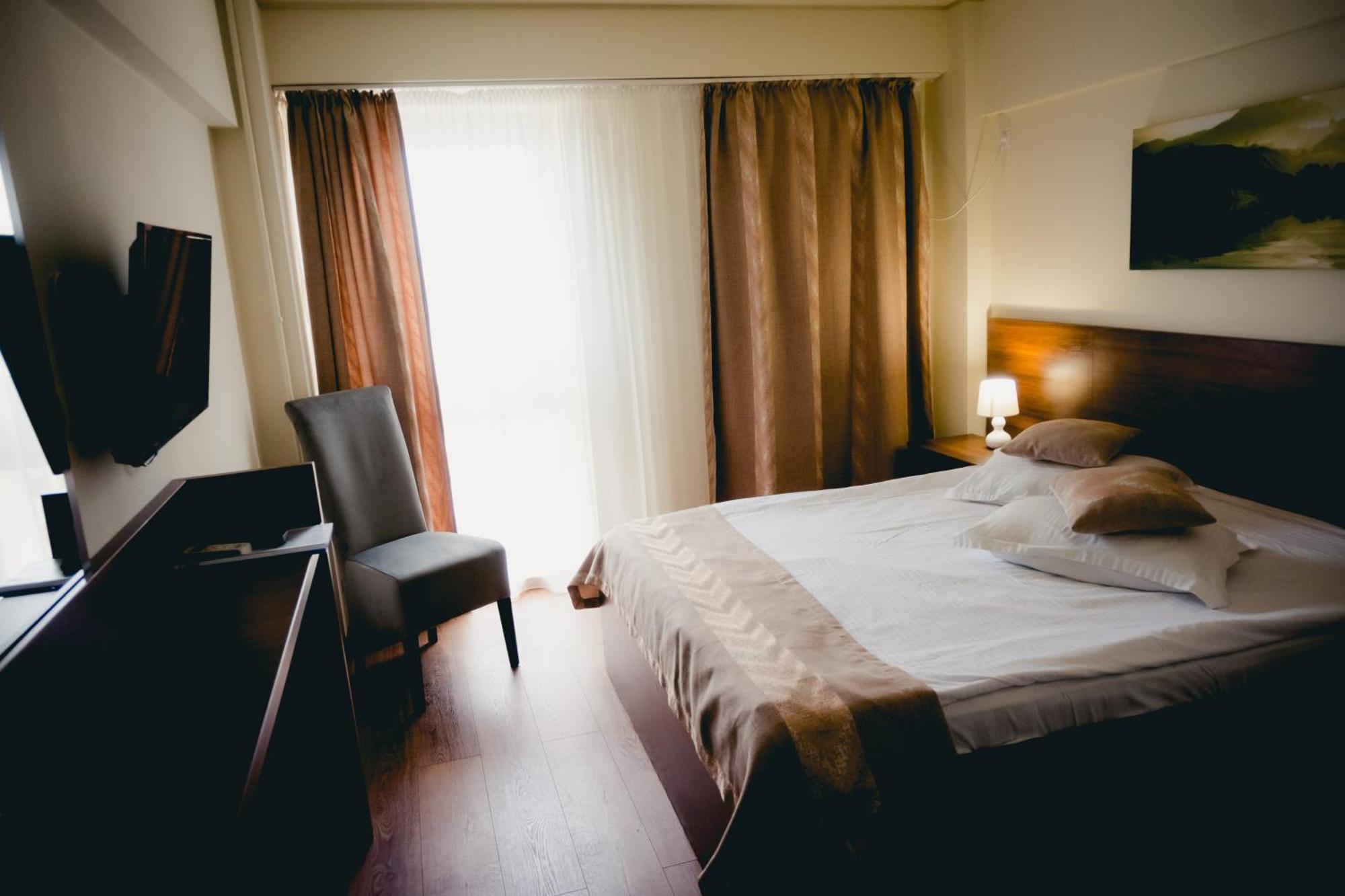 Hotel Valahia ترجوفيشت المظهر الخارجي الصورة