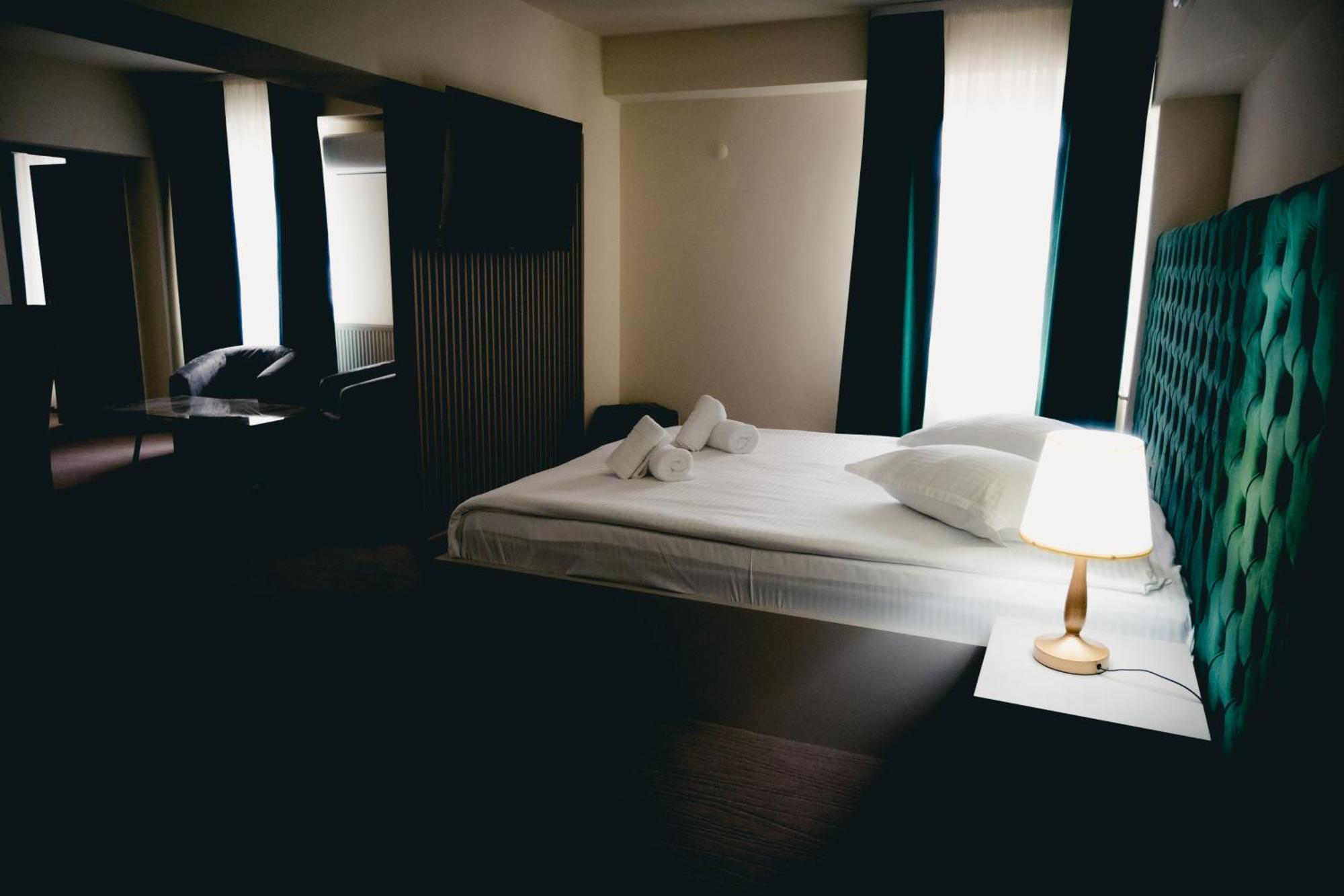 Hotel Valahia ترجوفيشت المظهر الخارجي الصورة