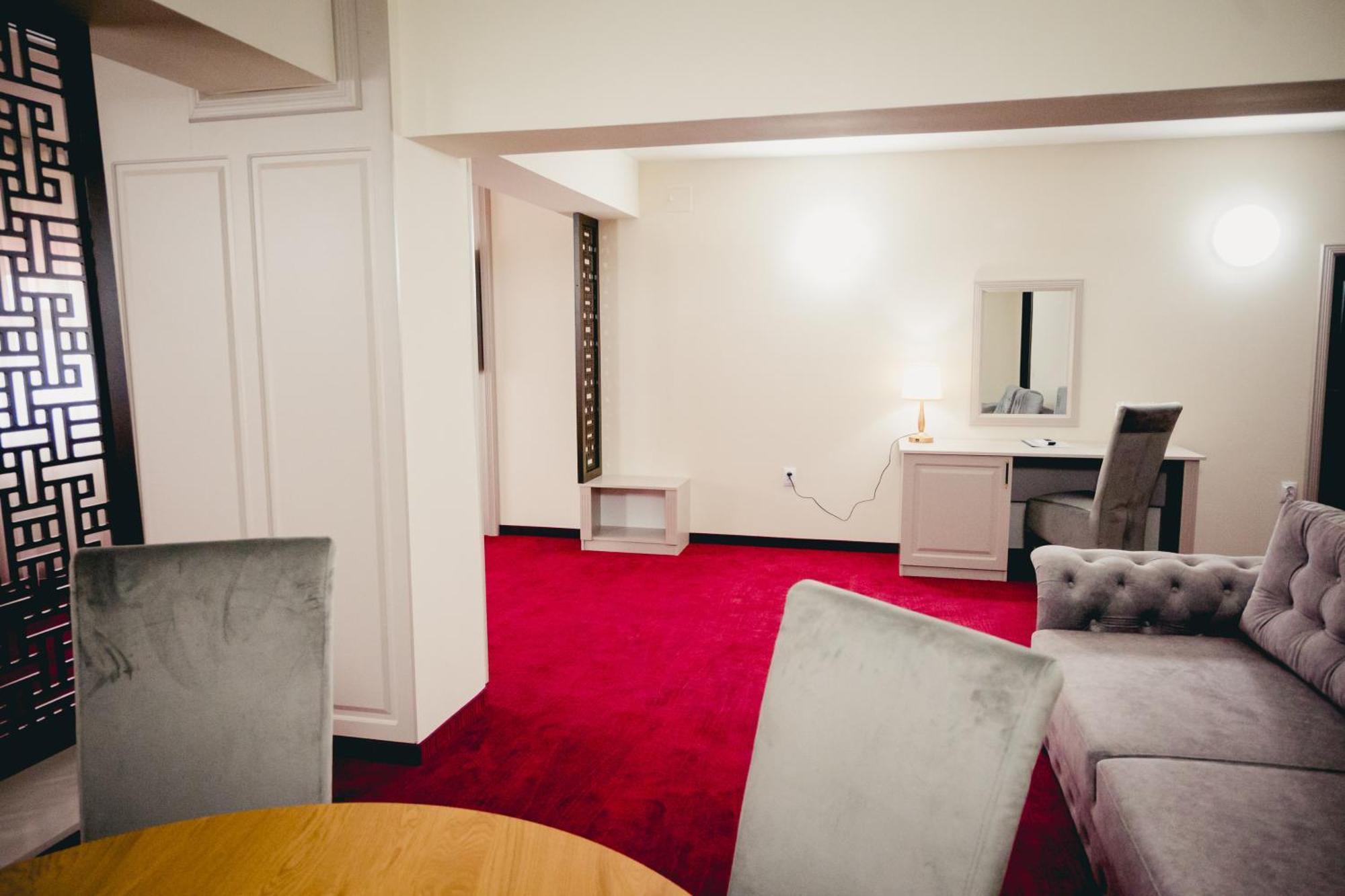 Hotel Valahia ترجوفيشت المظهر الخارجي الصورة