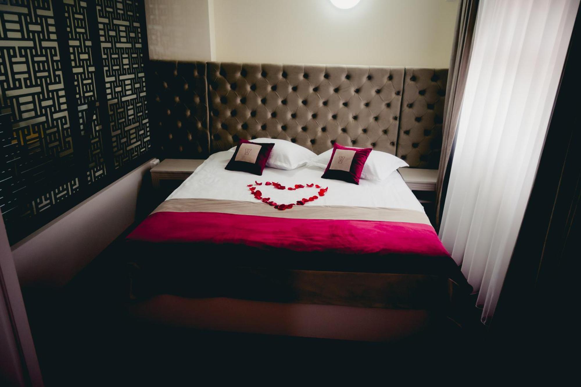 Hotel Valahia ترجوفيشت المظهر الخارجي الصورة