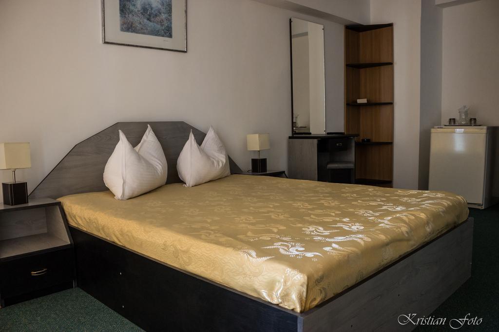 Hotel Valahia ترجوفيشت المظهر الخارجي الصورة