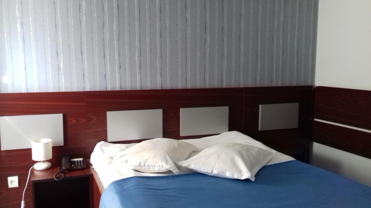 Hotel Valahia ترجوفيشت المظهر الخارجي الصورة